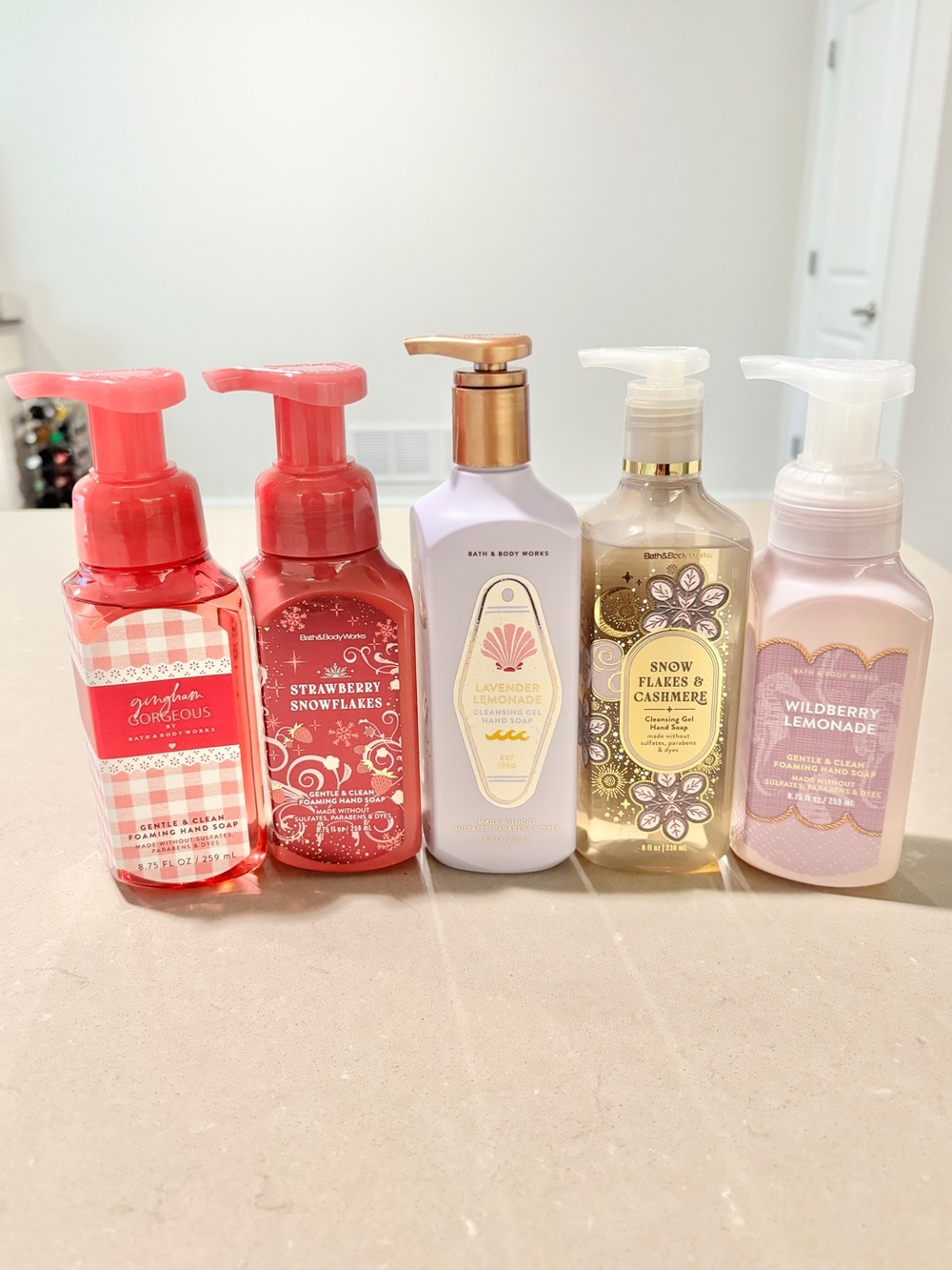 Bath and Body Works 5 Hand Soaps Gingham Gorgeous Strawberry Snowflakes Lemonade